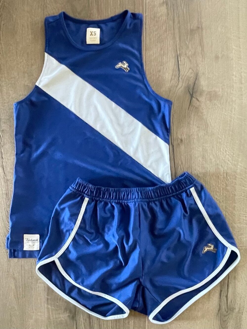 Tracksmith Van Cortland Women’s XS Singlet & Shorts Set